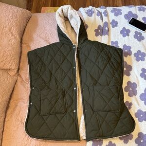 natural life Quilted Hooded Poncho with Pockets